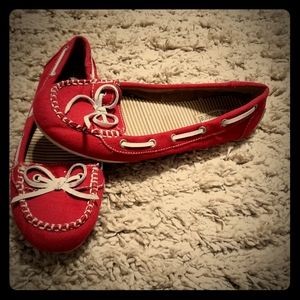 4/$20 No boundries boat shoes red sz 8